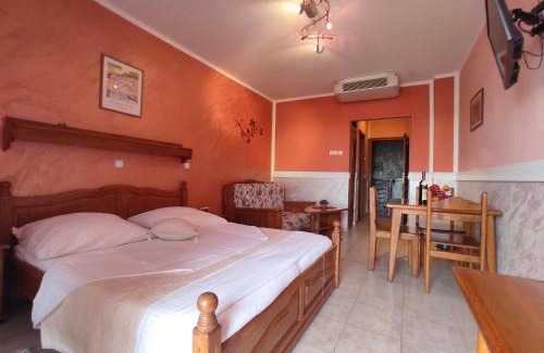 Rafajlovici Casa | Villa Aleksandra - T