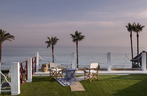 Marbella Villa | Villa Alessia 7 Bedrooms Elegant Villa Just in Front of the sea - Villas for Rent in Marbella Spain
