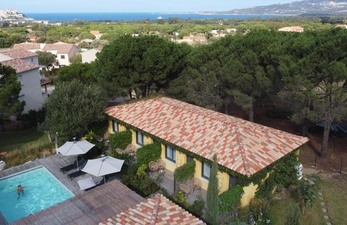 Calvi Cama Y Desayuno | Villa Alivu di Calvi