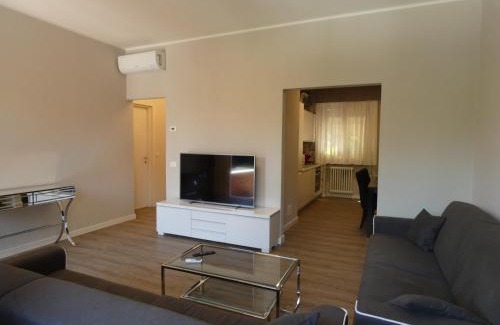 Forte dei Marmi Casa | Villa Allende in Forte dei Marmi