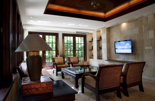 Beraban Villa | Villa Amani Tanah Lot - An absolute oceanfront villa experience.