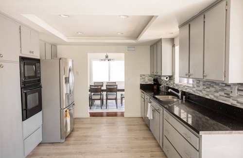 Bonita Casa | Villa Amarone - San Diego - Location, Hilltop View, Hot Tub, Pet friendly