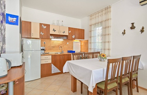 Bryastovets Casa | Villa Amber with Pool - Sunny Beach Area