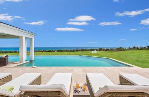 Plum Bay Villa | Villa Ambiance Summar