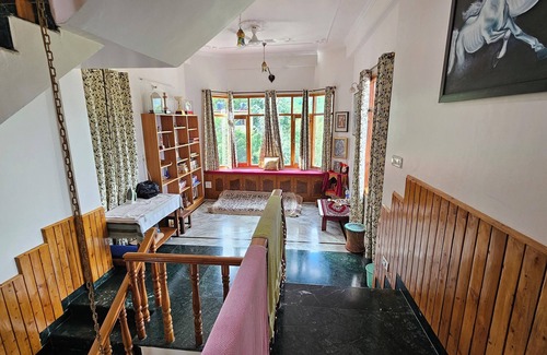 Shimla Otro | Villa amidst the mountains of Himachal Pradesh, just 10km away from Shimla.