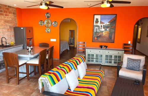 Cerro Villa | Villa Amistad (The entire place) - Unas vacaciones en una villa del tamaño perfecto para usted