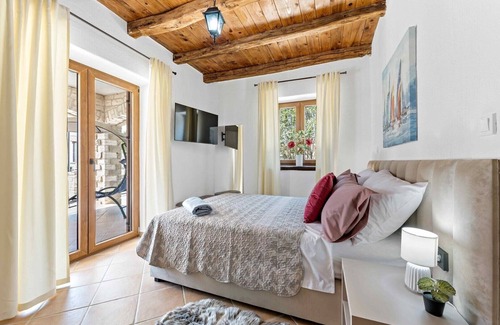 Cabrunici Villa | Villa Amore with private pool and garden 20 minutes drive from Rovinj & Pula