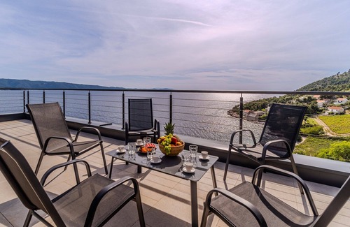 Nerezise Villa | Villa Amorpha with Pool