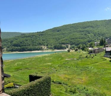 North Macedonia Apartamento | Villa ANA-Mavrovo