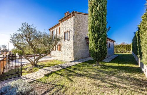 Butkovici Villa | Villa Ana Paradiz for 8 people in Central Istria with private pool & pet friendly