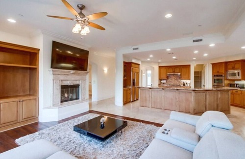 Kit Carson Casa | Villa Andalusia -6BR/5BA Luxury Retreat w/ Views