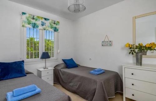 Mijas Villa | Villa Angel - La Cala Di Mijas - 4 Bedrooms, Private Pool, Close to the Beach