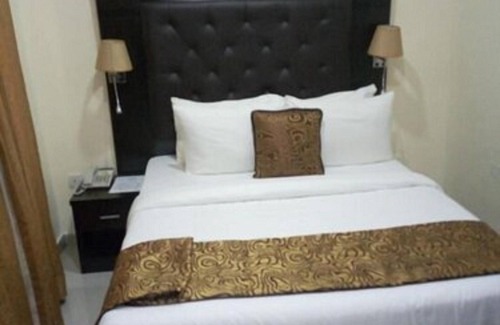 Ikoyi Hotel | Villa Angelia Hotel Annex
