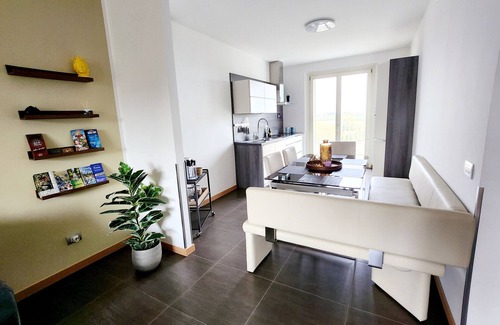 Cavalcaselle Apartamento | Villa Angelina Peschiera del Garda Exklusive Ferienwohnung mit Pool