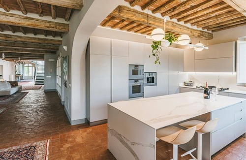Lucca Villa | Villa Anjelica - Diez Habitaciones Villa, Capacidad 22