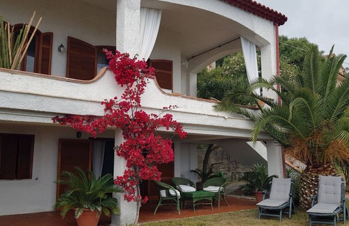 Fuscaldo Apartamento | Villa Anna - Apartment with a stunning sea view just minutes from the beach