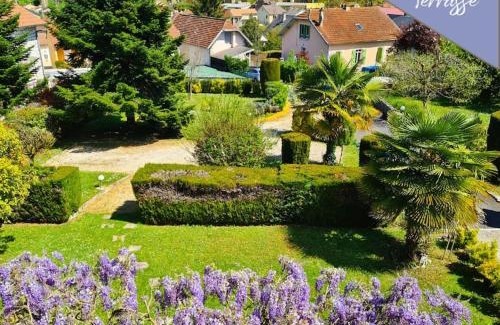 Le Puy d'Alon Casa | VILLA ANNEE 30 Rénovée ,Terrasse et Jardin