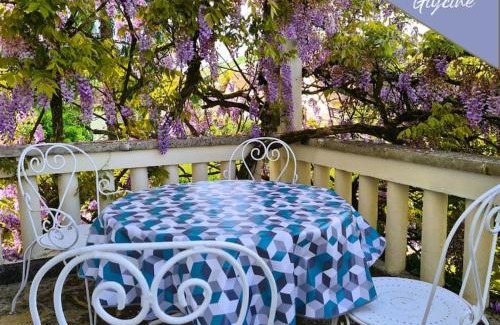 Le Puy d'Alon Casa | VILLA ANNEE 30 Rénovée ,Terrasse et Jardin