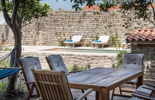 Mali Losinj Villa | Villa Antique in Osor