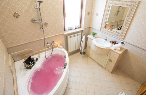 Ciampino Casa | Villa Antonella Wellness & Jacuzzi