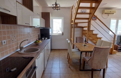 Kumbor Apartamento | Villa Apartments Kumbor President - Three Bedroom Apartment With Sea View (Astarea)