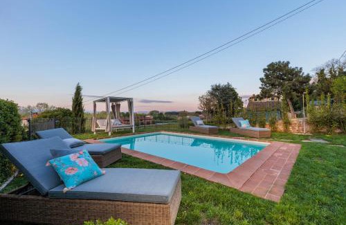 SantʼAndrea di Compito Villa | Villa Aperitivo, Romantic and Panoramic Stone Farm