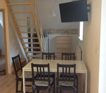 Piwniczna-Zdroj Apartamento | Villa Apia