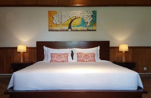 Colomadu Casa | Villa Aquin