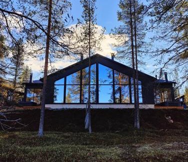 Akaslompolo Villa | Villa Arctic Trail B - Lapland Escape with Outdoor Hot Tub & Ylläs Ski Passes