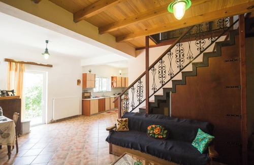 Strovles Casa | Villa Areti - A Cottage in the Cretan Nature