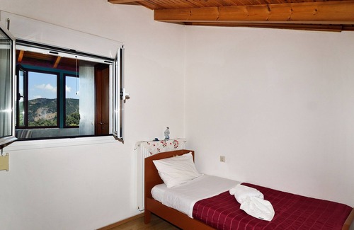 Strovles Casa | Villa Areti - Una cabaña en la naturaleza cretense