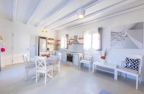 Drios Casa | Villa Areti in Punda Beach with view, private pool and Jacuzzi