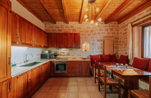 Prines Villa | Villa Arianna con Impresionantes Vistas Cerca de Rethymno