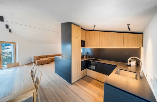 Arias Villa | 'Villa Arias' con vistas al lago, piscina y Wi-Fi