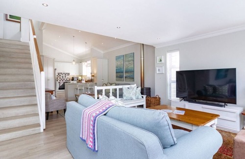 Voelklip Apartamento | Villa Armonia | Grotto beach | Large sun deck with pool