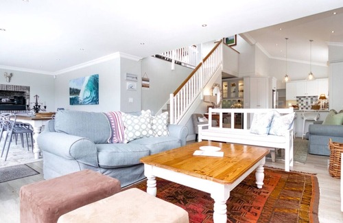 Voelklip Apartamento | Villa Armonia | Grotto beach | Large sun deck with pool