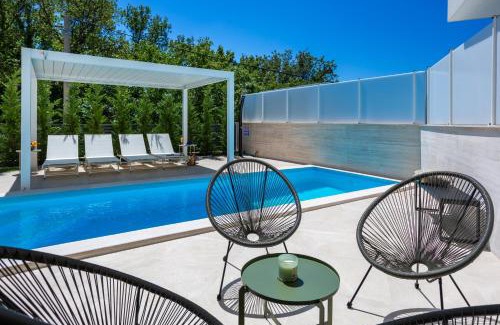Linardici Villa | Villa Arta