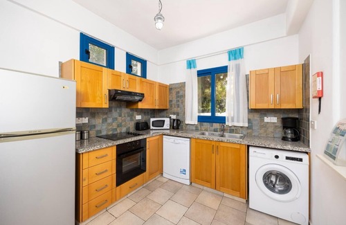 Agios Georgios Pegeias Villa | Villa Artemis - Cuatro Habitaciones Villa, Capacidad 9