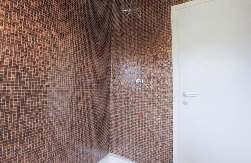 Capanne-Prato-Cinquale Apartamento | Villa Artistica con Piscina e Giardino