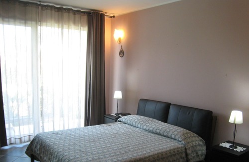 Arenella Apartamento | Villa a 800 metros. del mar con piscina, Arenella Siracusa, planta baja