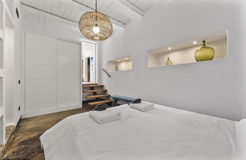 Playa del Cable Villa | Villa Atlantico - VipVipVillas