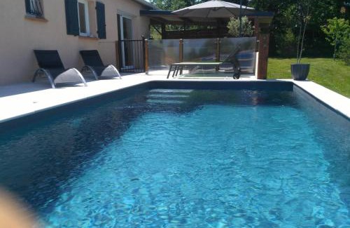 Labastide-Marnhac Casa | Villa au calme avec piscine chauffée privée