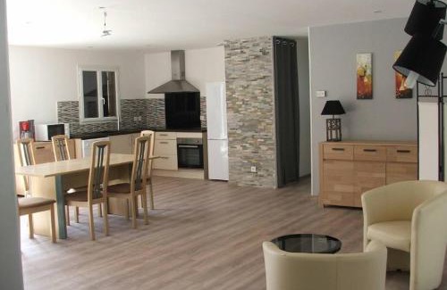 Labastide-Marnhac Casa | Villa au calme avec piscine chauffée privée