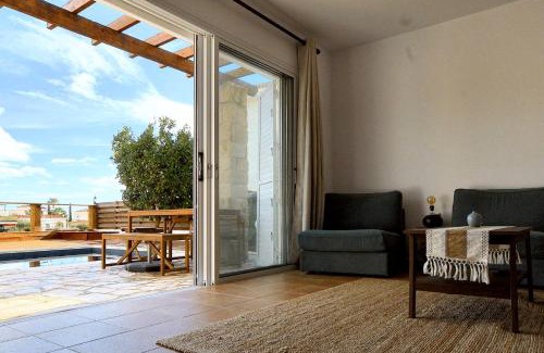 Peyia Town Villa | Villa Aura - Villa in Peyia