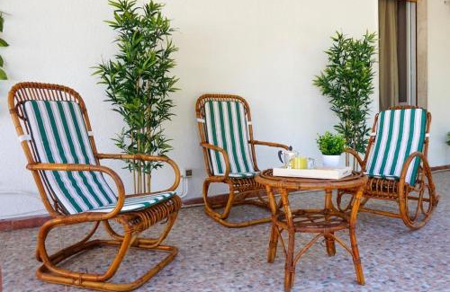 Quartu Sant'Elena Apartamento | Villa Aurelia -Seafront Apartment with Patio