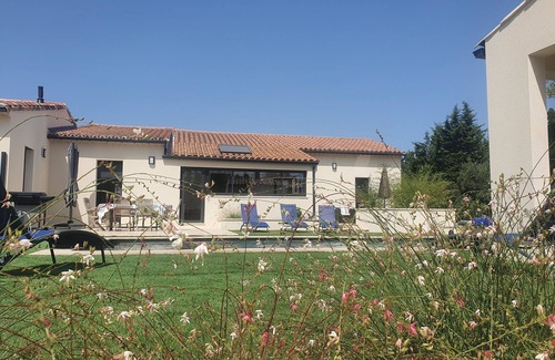 Serviers-et-Labaume Casa | Villa Avec Piscine en Pays D'uzès - Pont du Gard