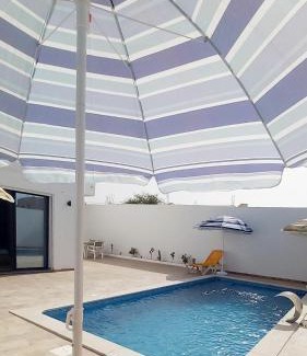Midoun Villa | Villa avec piscine, 3 suites, 6lits, à 3min de la plage