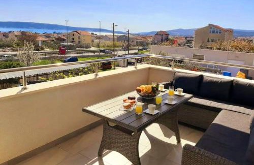 Kastela Apartamento | Villa Axioma 4-Star Luxury Villa, 2 apartments, Sea View , close to beach, sea view terrace