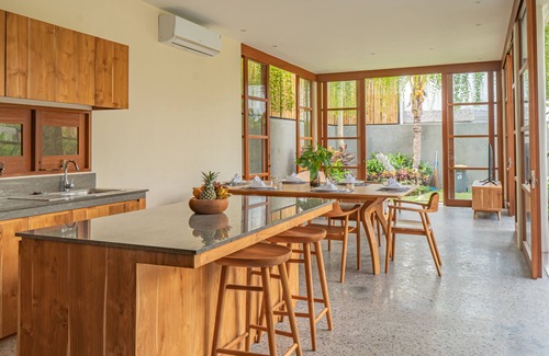 Pererenan Villa | Villa Ayuddha at Anandathu Villas - 3BR Tropical Villa w/Private Pool in Canggu
