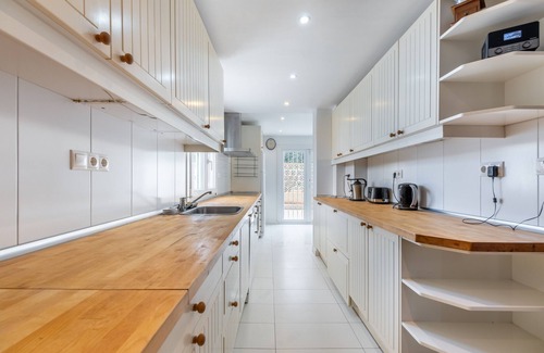 Quesada Villa | 'Villa Azul' con piscina privada, Wi-Fi y aire acondicionado
